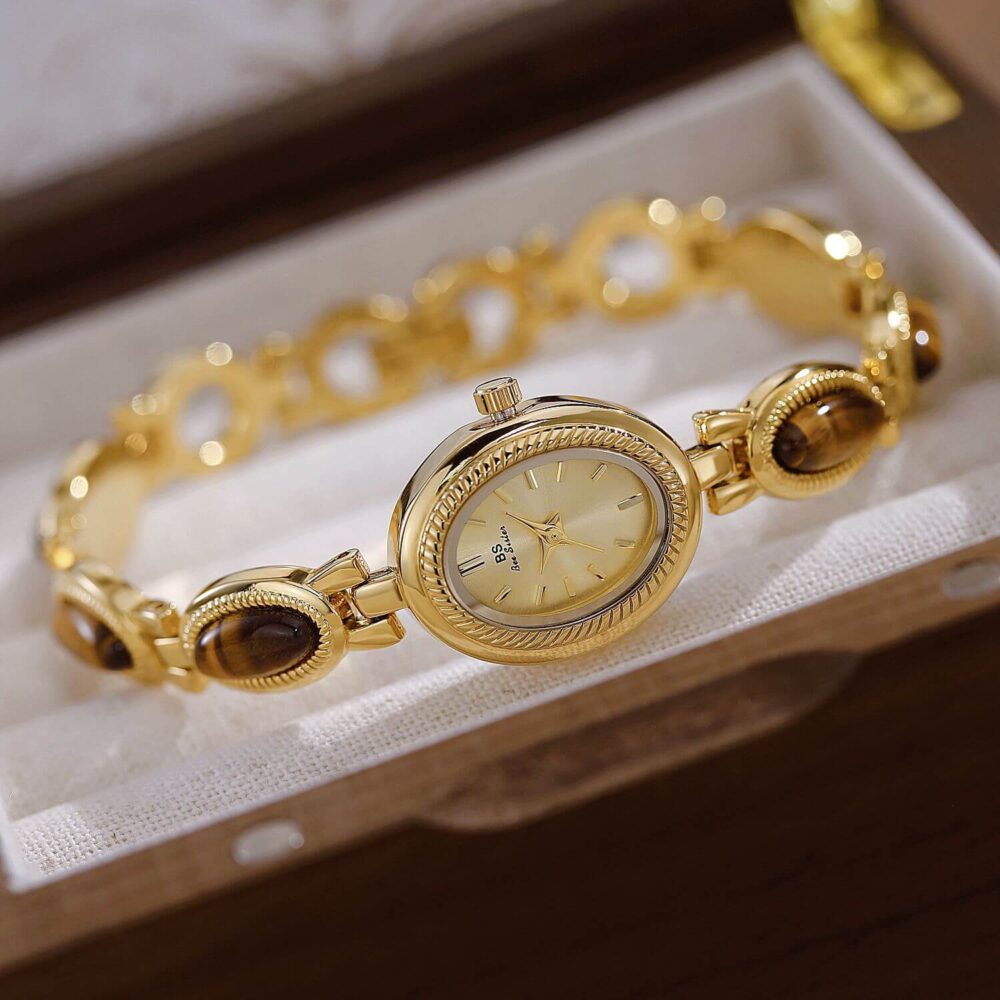 Retro style women's watch